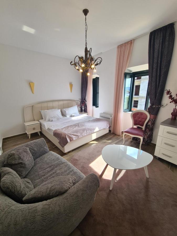 Rustico Apartments Tivat Exteriör bild