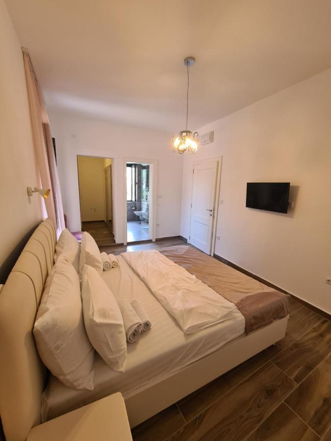 Rustico Apartments Tivat Exteriör bild